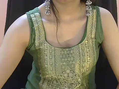 Cute Pihu01 online show from May 21, 8:40 pm