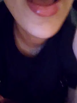 Sexlove1xo online show from May 1, 2:37 am