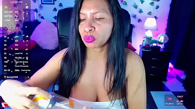AbbyPrincessAGT online show from May 7, 11:30 pm