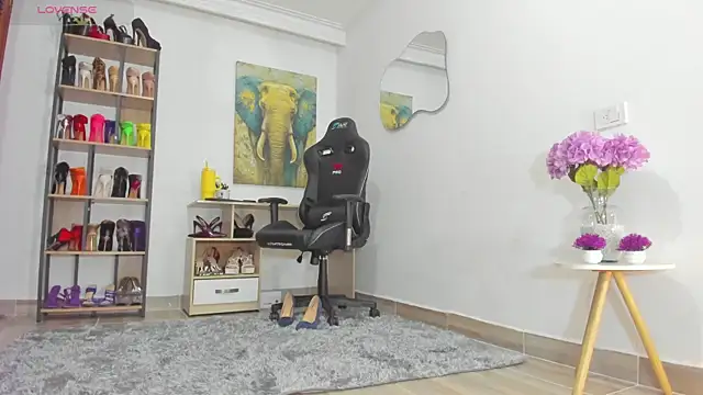 Camillevegas online show from November 27, 2:36 am