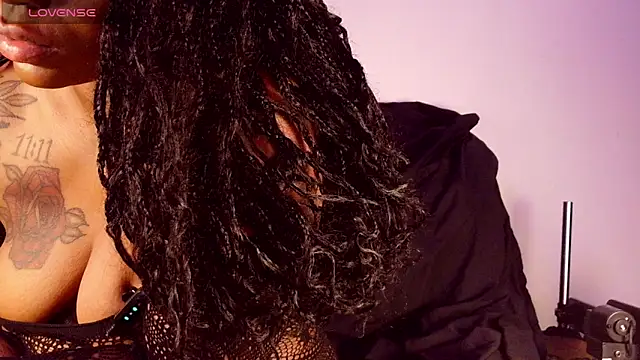 MsBootyBoop online show from December 16, 3:34 am