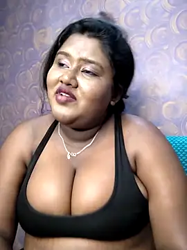 horny diana online show from May 24, 7:13 pm