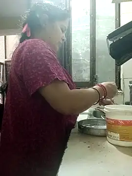 longsexji online show from April 1, 6:36 am