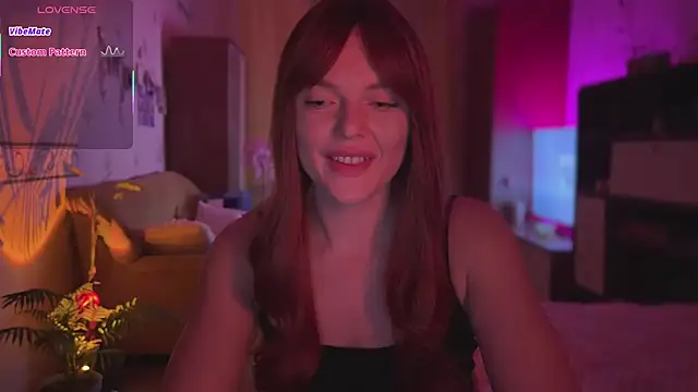 CherryRed Girl online show from May 24, 8:41 pm