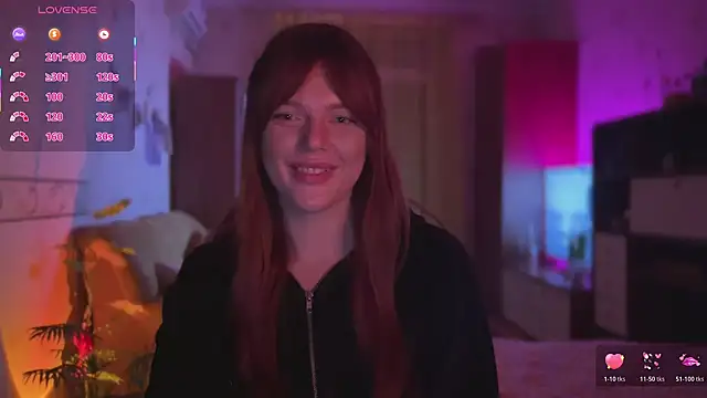 CherryRed Girl online show from March 26, 12:35 am