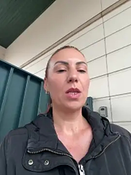 YNA ELLA online show from November 12, 11:08 am