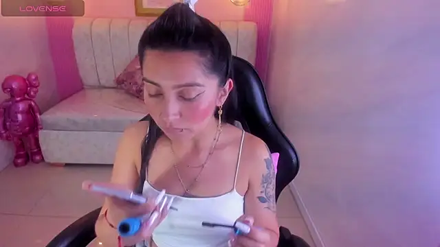 madhison klain s online show from January 10, 8:57 pm