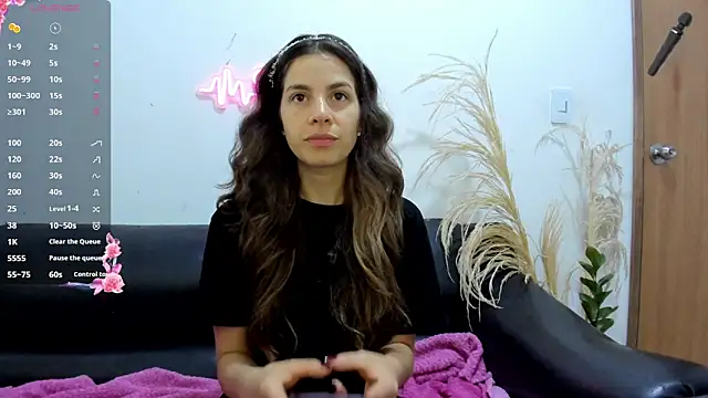 jessyegoldenn online show from May 19, 12:56 pm