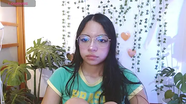 hellokitty  valery online show from May 4, 2:26 am