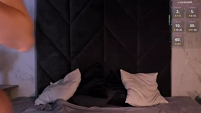 VictoriaLights online show from October 14, 6:05 am