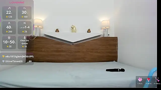 ChloeMoon9 online show from December 4, 12:51 pm