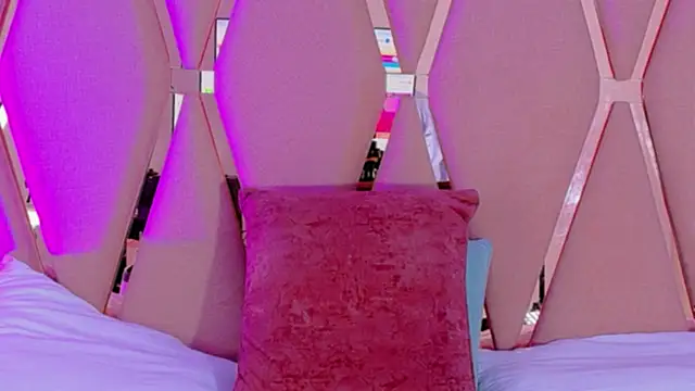 Emily Black1 online show from May 16, 2:58 am