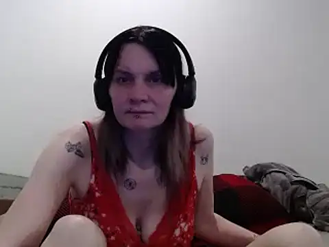 Hotmodel1984 online show from May 21, 4:21 am