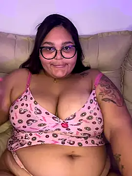 Snapshot of thataa_paixao chatting on September 29, 10:48 pm thataa paixao online show from September 29, 10:48 pm
