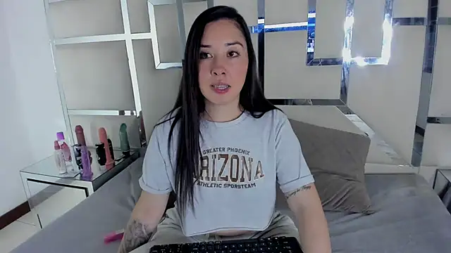 Snapshot of Celeste_X chatting on September 17, 4:32 am Celeste X online show from September 17, 4:32 am