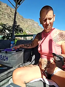 Emma Milf25 online show from February 12, 11:12 am