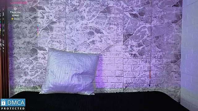 MaeveKuro online show from October 8, 3:33 am