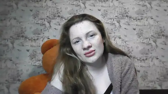 Eveline May online show from April 6, 4:41 pm