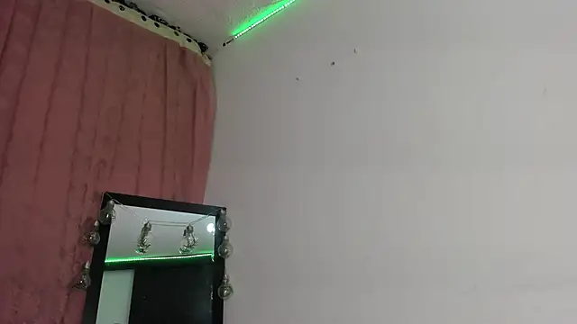 zephyra-angels online show from April 1, 3:07 am