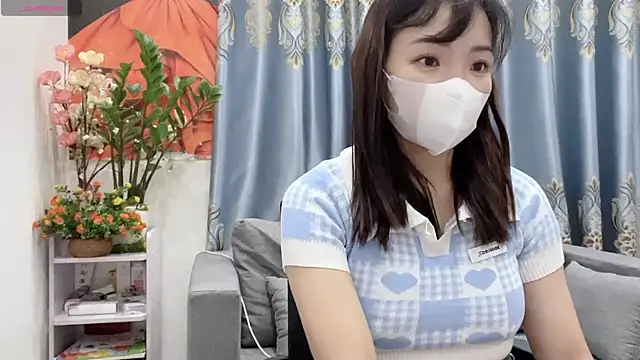 Snapshot of shishi_101 chatting on September 17, 5:16 am shishi 101 online show from September 17, 5:16 am