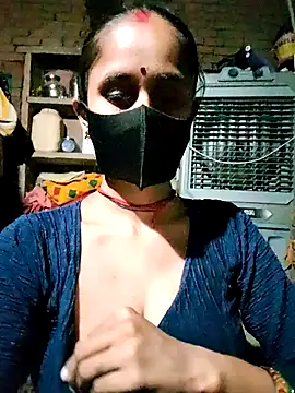 Divya Chandok online show from April 9, 3:39 pm