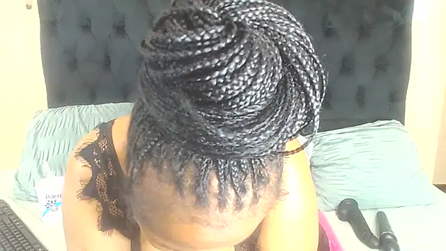 BootyClitQueen online show from October 15, 8:33 pm