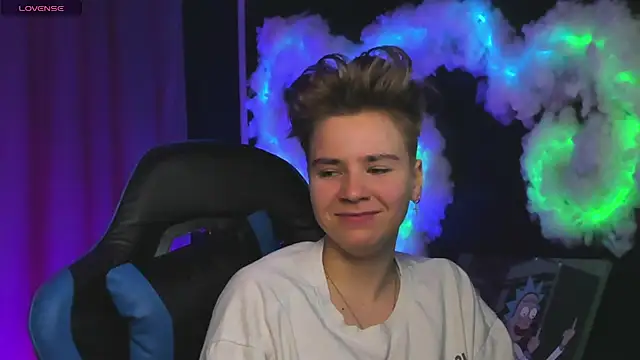 Jean Wilsons online show from November 25, 11:45 am