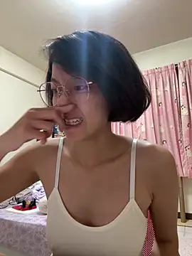 ladypaggy online show from May 21, 6:28 pm