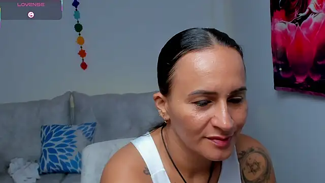 Sara Charmy online show from April 29, 11:46 am