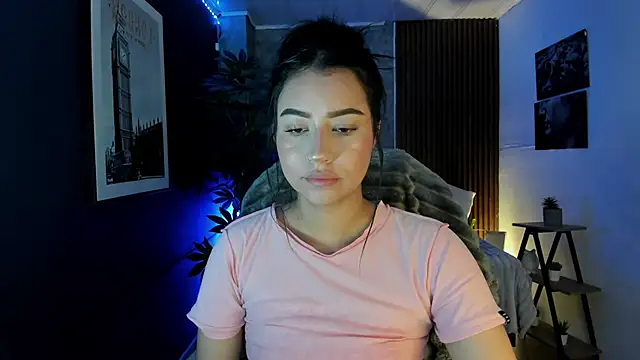 i sabella 25 online show from March 20, 7:35 am