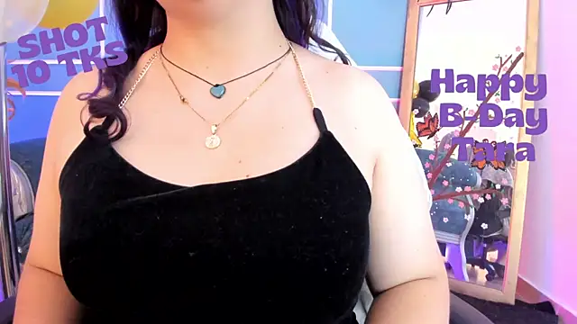 TaraTaylorr online show from May 7, 3:33 am