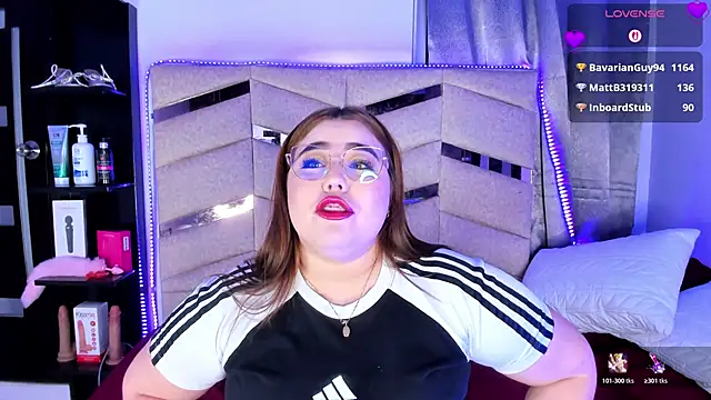 MadissonLee   online show from May 9, 10:12 pm