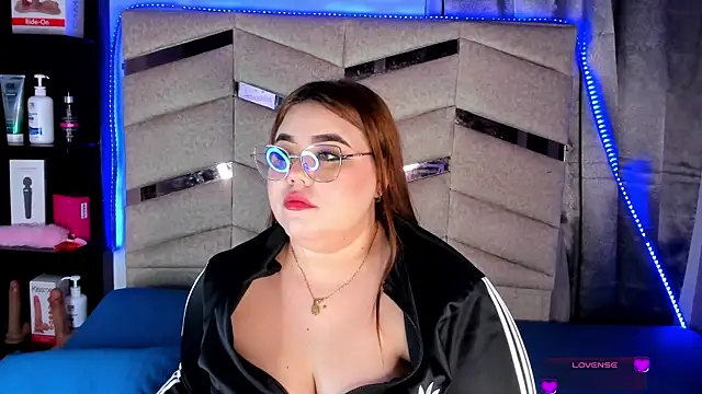 MadissonLee   online show from May 16, 10:09 pm