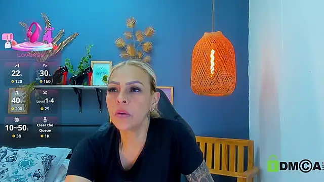 yessila parker online show from May 14, 8:42 am