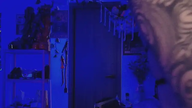  mollycrystal online show from March 31, 9:53 am