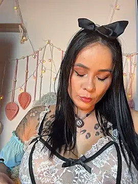 HotAlana  online show from March 29, 3:38 am