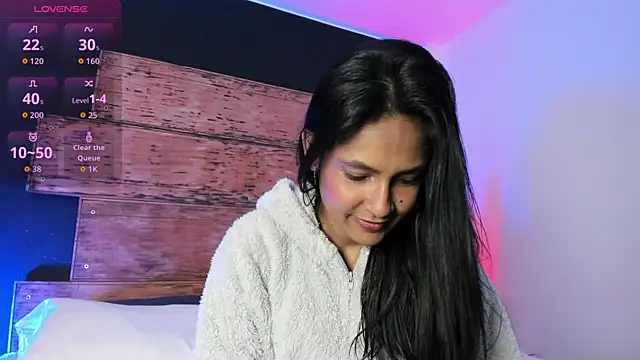 Fernanda liie  online show from May 22, 12:58 pm