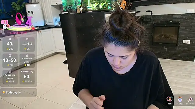Layla- online show from May 12, 12:23 pm