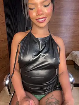 PinkyMoon online show from March 10, 7:45 am