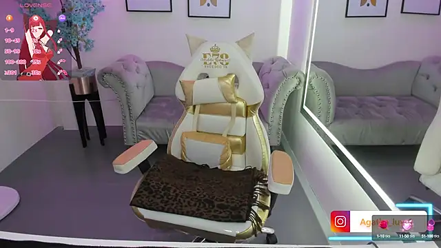 Agatha luxx online show from September 19, 12:37 pm