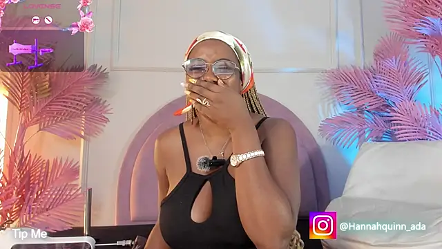 Hanaahquinn online show from March 28, 12:04 pm