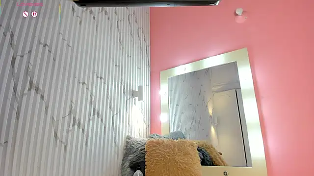 Annie paradise17 online show from October 6, 11:20 pm