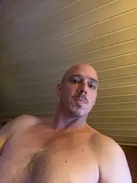 Snapshot of Mac_ThunderCock chatting on September 13, 3:47 am Mac ThunderCock online show from September 13, 3:47 am