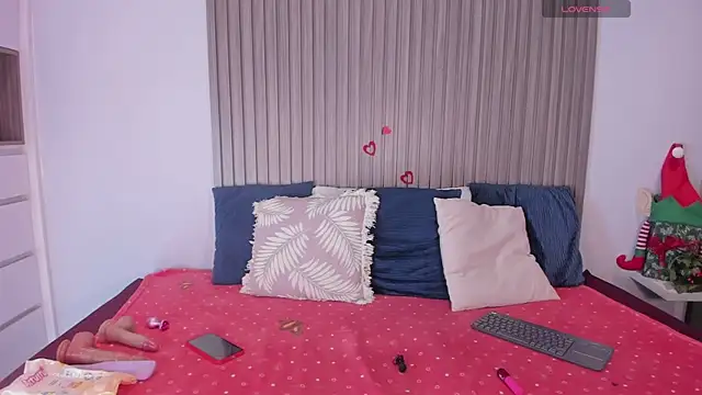 Zoe-S online show from November 13, 10:09 pm