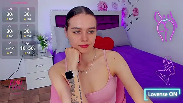 EmelyMason online show from May 7, 5:23 am