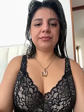 AliceGarc online show from September 18, 5:33 pm