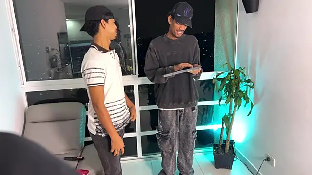 Miguel bigcock online show from December 21, 5:01 am