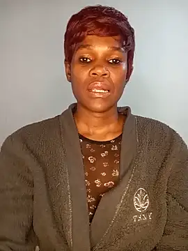 Missvixen81 online show from May 19, 5:03 am