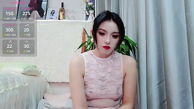 guoguo7777777 online show from May 25, 12:37 pm