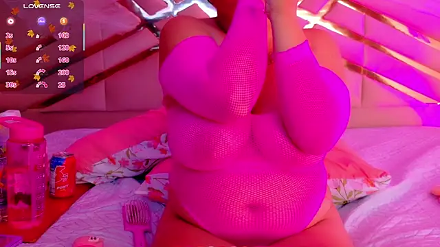 playfulcurvy online show from October 29, 8:11 pm